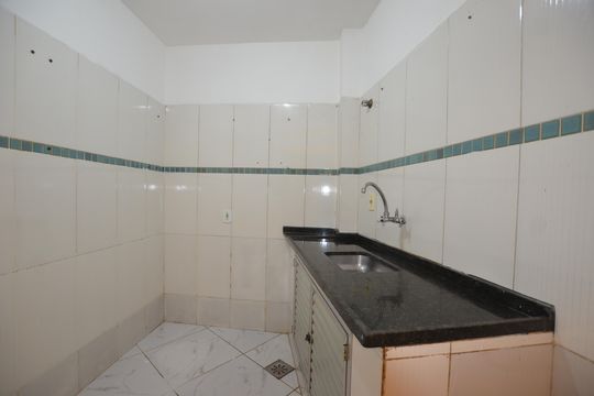 Cozinha e Área de Serviço de apartamento para alugar com 3 quartos, 63m² em Turiaçú, Rio de Janeiro