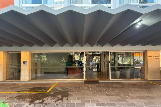 Placa de apartamento à venda com 3 quartos, 167m² em Moinhos de Vento, Porto Alegre