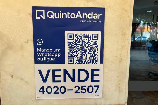 Placa de apartamento à venda com 3 quartos, 167m² em Moinhos de Vento, Porto Alegre
