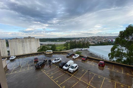 Vista de apartamento à venda com 2 quartos, 54m² em Jardim Belval, Barueri