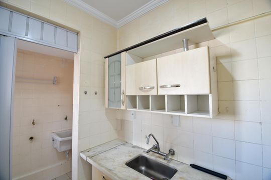 Cozinha de apartamento para alugar com 1 quarto, 48m² em Centro, Campinas