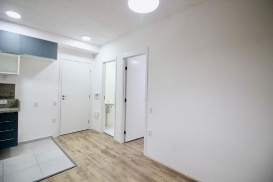 Cozinha  de apartamento para alugar com 2 quartos, 49m² em Jardim Helena, São Paulo