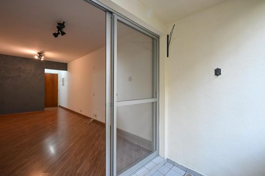 Varanda de apartamento para alugar com 2 quartos, 64m² em Vila Progredior, São Paulo