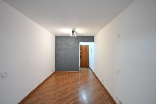 Sala de apartamento para alugar com 2 quartos, 64m² em Vila Progredior, São Paulo