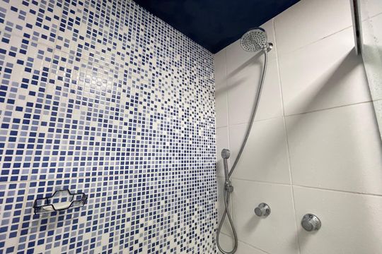Banheiro do Quarto 1 de apartamento à venda com 2 quartos, 60m² em Jardim das Vertentes, São Paulo