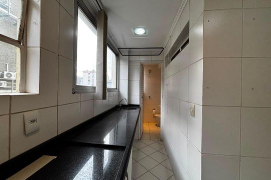 Cozinha de apartamento para alugar com 2 quartos, 77m² em Praia de Belas, Porto Alegre