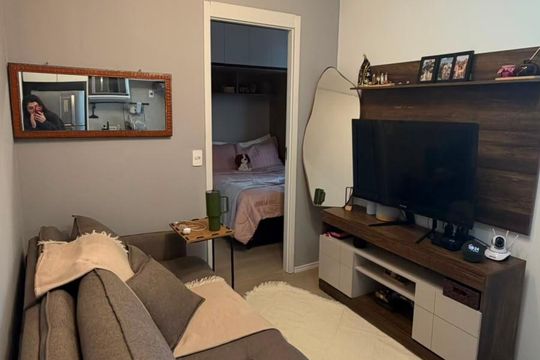 Sala de apartamento para alugar com 1 quarto, 31m² em Vila Santa Clara, São Paulo