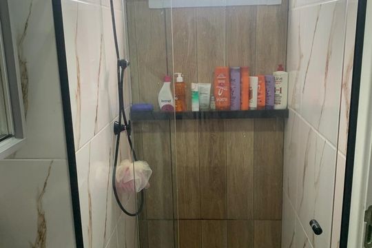 Banheiro de apartamento para alugar com 1 quarto, 31m² em Vila Santa Clara, São Paulo