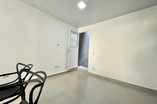 Sala/Quarto de kitnet/studio para alugar com 1 quarto, 22m² em Jabaquara, São Paulo