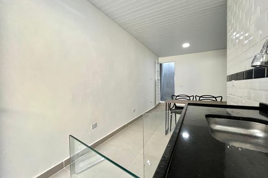 Cozinha de kitnet/studio para alugar com 1 quarto, 22m² em Jabaquara, São Paulo