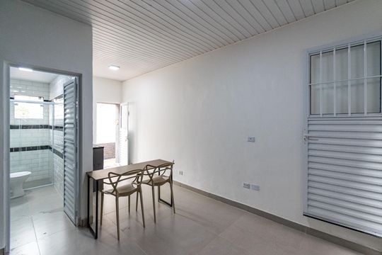 Quarto de casa para alugar com 1 quarto, 18m² em Jabaquara, São Paulo