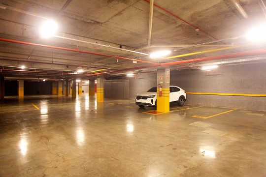Área Comum - Garagem (01 vaga - rotativo) de apartamento para alugar com 1 quarto, 34m² em Cidade Baixa, Porto Alegre