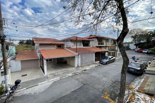 Vista de casa para alugar com 4 quartos, 350m² em Jardim das Vertentes, São Paulo
