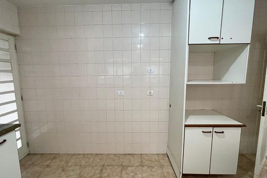 Cozinha de casa para alugar com 4 quartos, 350m² em Jardim das Vertentes, São Paulo