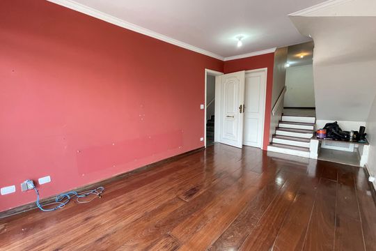 Casa para alugar com 4 quartos, 350m² em Jardim das Vertentes, São Paulo