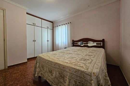 Quarto de casa à venda com 4 quartos, 300m² em Parque Residencial Eloy Chaves, Jundiaí