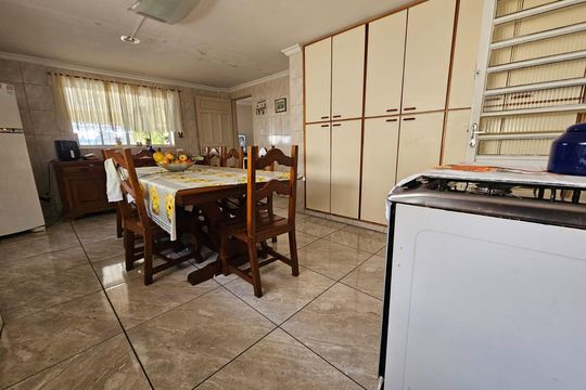 Cozinha de casa à venda com 4 quartos, 300m² em Parque Residencial Eloy Chaves, Jundiaí
