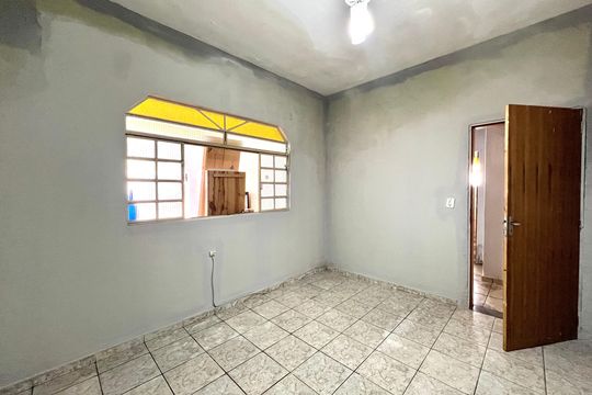 Quarto 1 de casa à venda com 3 quartos, 360m² em Pedra Azul, Contagem