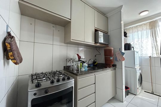 Apartamento à venda com 2 quartos, 57m² em Parque Turistas, Belo Horizonte