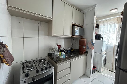 Apartamento à venda com 2 quartos, 57m² em Parque Turistas, Belo Horizonte