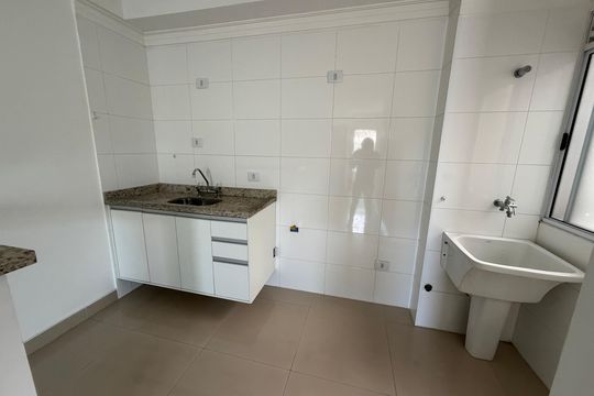 Cozinha de apartamento para alugar com 1 quarto, 30m² em Vila Aricanduva, São Paulo