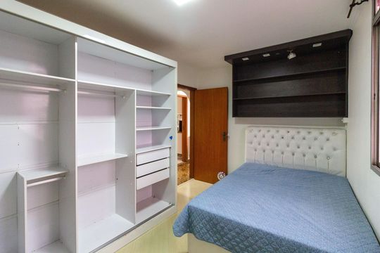 Quarto 1 de apartamento para alugar com 2 quartos, 79m² em Vila das Palmeiras, Guarulhos
