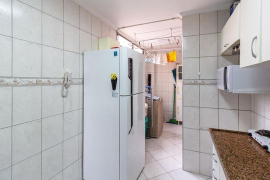 Cozinha de apartamento para alugar com 2 quartos, 79m² em Vila das Palmeiras, Guarulhos