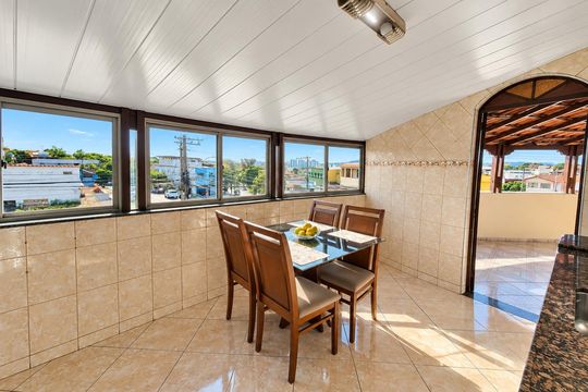 Cozinha de apartamento à venda com 2 quartos, 80m² em Floramar, Belo Horizonte