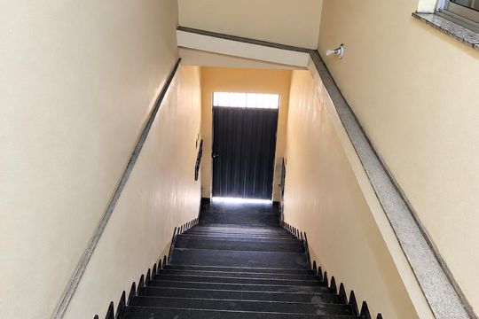 Corredor de apartamento à venda com 2 quartos, 80m² em Floramar, Belo Horizonte