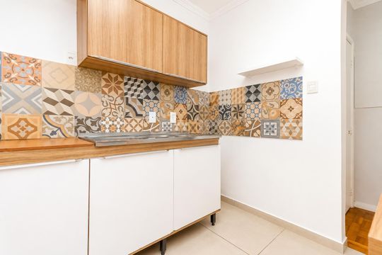 Cozinha de apartamento para alugar com 2 quartos, 60m² em Santana, Porto Alegre