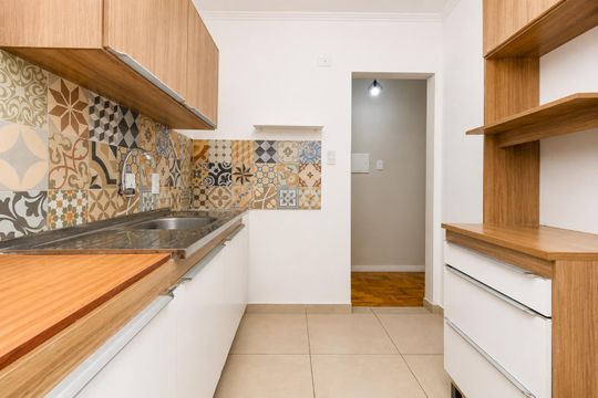 Cozinha de apartamento para alugar com 2 quartos, 60m² em Santana, Porto Alegre