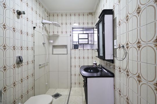 Banheiro 2 de casa à venda com 4 quartos, 133m² em Parque João Ramalho, Santo André