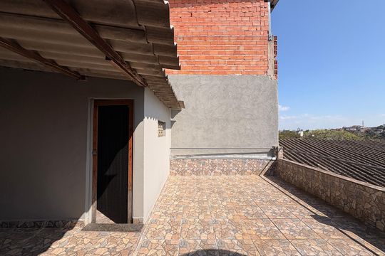 Laje de casa à venda com 4 quartos, 133m² em Parque João Ramalho, Santo André