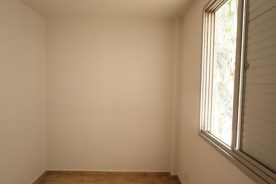 Quarto 2 de apartamento para alugar com 3 quartos, 125m² em Vila Constancia, São Paulo