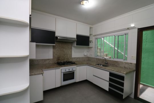 Cozinha de casa para alugar com 2 quartos, 50m² em Vila Antonieta, São Paulo