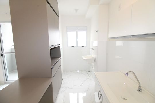 Cozinha de apartamento para alugar com 2 quartos, 50m² em Urbanova, São José dos Campos