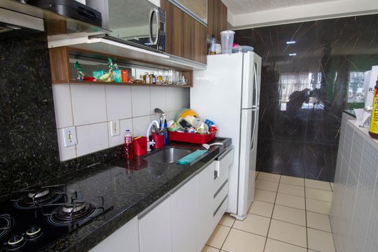Cozinha de apartamento à venda com 3 quartos, 78m² em Riacho Fundo Ii, Brasília