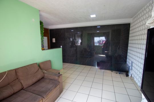 Sala de apartamento à venda com 3 quartos, 78m² em Riacho Fundo Ii, Brasília