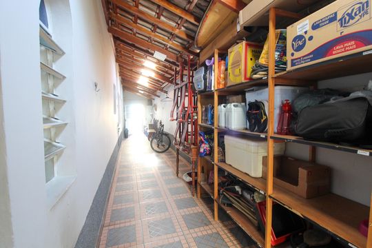 Corredor de casa para alugar com 3 quartos, 260m² em Butantã, São Paulo
