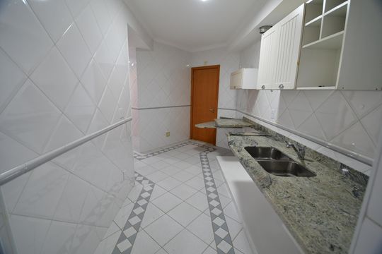 Cozinha de apartamento para alugar com 3 quartos, 97m² em Jardim Dom Bosco, Campinas
