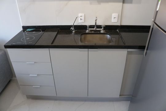 Cozinha de apartamento para alugar com 1 quarto, 50m² em Perdizes, São Paulo
