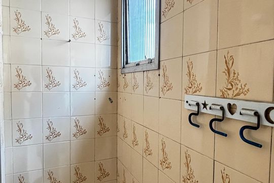 Área de Serviço - Banheiro de apartamento para alugar com 3 quartos, 93m² em Vila Boa Vista, Santo André