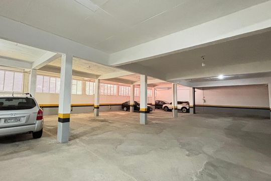Garagem de apartamento para alugar com 3 quartos, 93m² em Vila Boa Vista, Santo André