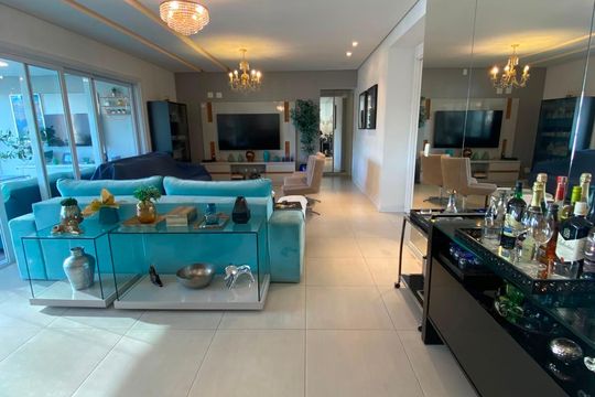 Apartamento à venda com 3 quartos, 189m² em Jardim Morumbi, São Paulo