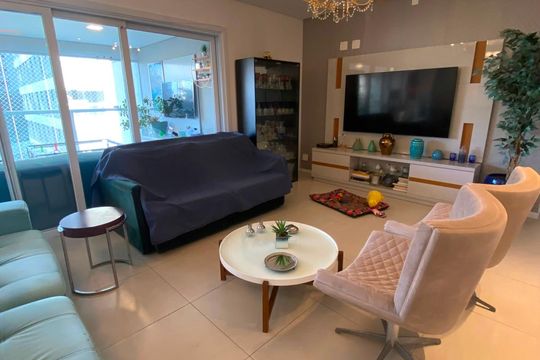 Apartamento à venda com 3 quartos, 189m² em Jardim Morumbi, São Paulo