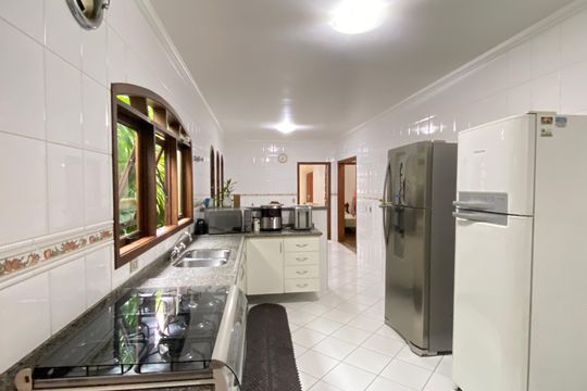 Cozinha de casa à venda com 3 quartos, 168m² em Baronesa, Osasco