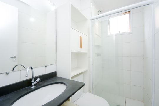 Banheiro de apartamento para alugar com 1 quarto, 38m² em Jardim Guilhermino, Guarulhos