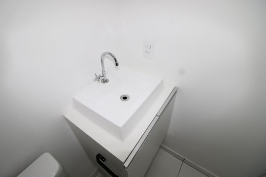 Banheiro 2 de apartamento para alugar com 2 quartos, 42m² em Itaquera, São Paulo