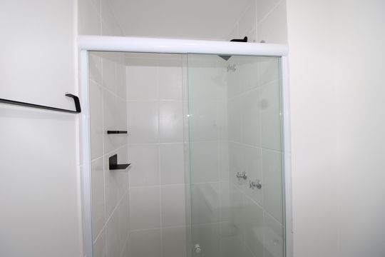 Banheiro 2 de apartamento para alugar com 2 quartos, 42m² em Itaquera, São Paulo