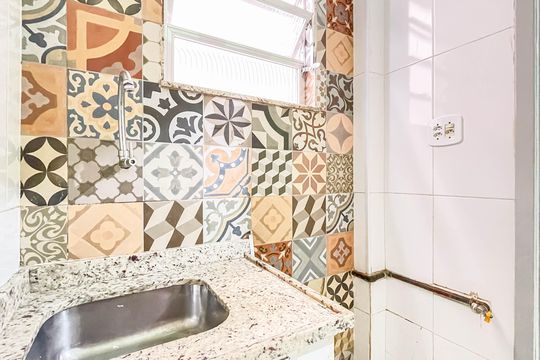 Cozinha de kitnet/studio para alugar com 0 quarto, 40m² em Imperial de São Cristóvão, Rio de Janeiro